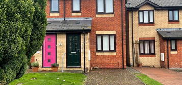 2 bed semi-detached house for sale