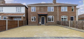 5 bed semi-detached house for sale