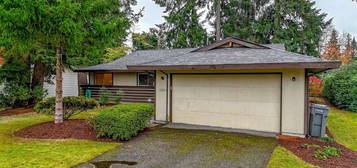 12201 NE 142nd Pl, Kirkland, WA 98034