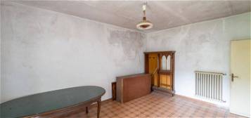 Appartamento su due piani in vendita in via San Giovan Gualberto Tosi s.n.c