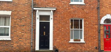 2 bedroom terraced house