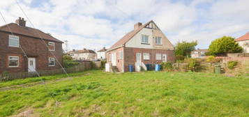 2 bedroom semi-detached house to rent