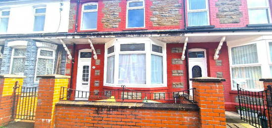 4 bedroom terraced house for sale