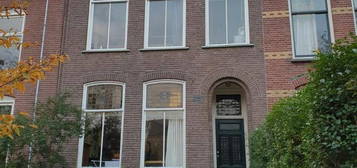 Appartement bg Utrecht Oost met grote tuin