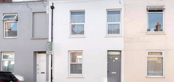 3 bed terraced house for sale