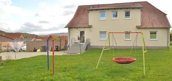 4-Zimmer-Wohnung mit Balkon und Garten in Tastungen zu vermieten