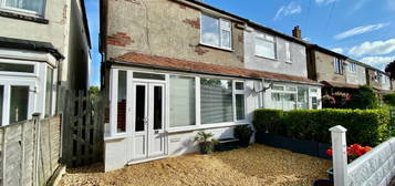 3 bed semi-detached house for sale