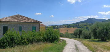 Casa indipendente in vendita in località San Maria del Rango