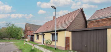 Gestaltbares Eigenheim inkl. Scheune mit Garten, Garage und Carport in Genthin-Parchen