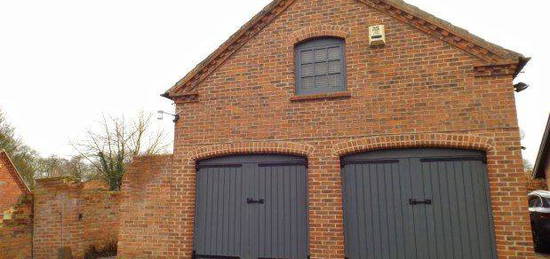 2 bed barn conversion to rent