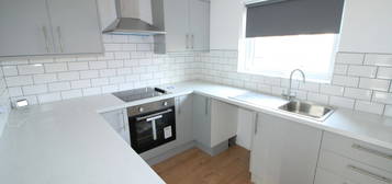 2 bed flat to rent