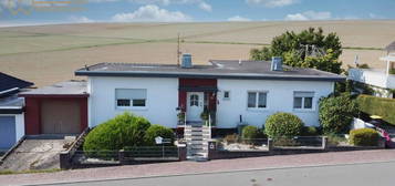 Freistehendes EFH in Feldrandlage mit Fernblick