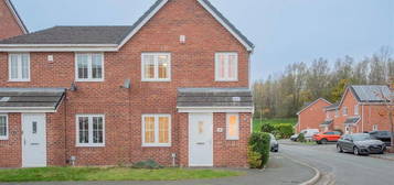 4 bedroom semi-detached house to rent