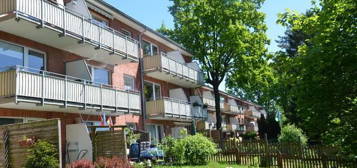 Sanierte 2 - Zimmer Sonnen-Balkon-Wohnung in Henstedt-Ulzburg (Rehn)
