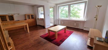 Geschmackvolle 2,5-Zimmer-Wohnung mit Balkon und Einbauküche in Bremen