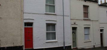 5 bedroom terraced house