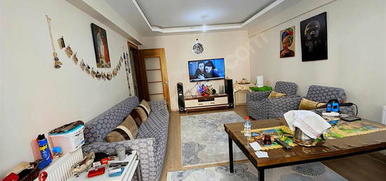 MENEMEN ULUS MAHLESİNDE SATILIK 2+1 DOĞALGAZLI DAİRE