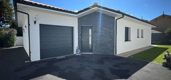 Magnifique maison 3 chambres avec Piscine + Garage, Aucuns travaux à prévoir