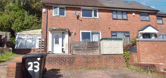 3 bed semi-detached house for sale