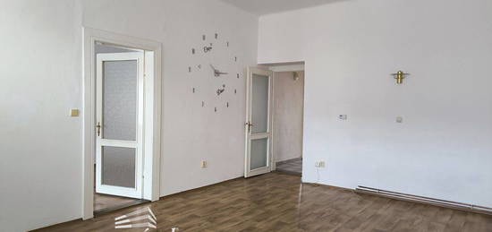 Pronájem bytu 2+kk 90 m²