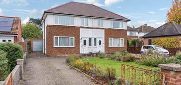 3 bedroom semi-detached house for sale