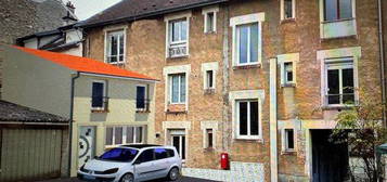 Appartement 76 m2 - plateau a amenager - reims