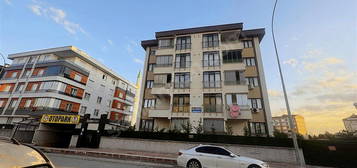 MERAM ULUĞBEY MAHALLESİNDE SİTE İÇİ ARAKAT 3+1 FIRSAT DAİRE