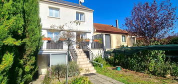 Maison  à vendre, 5 pièces, 3 chambres, 100 m²