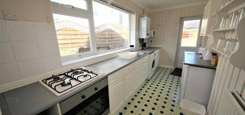 3 bedroom detached house to rent