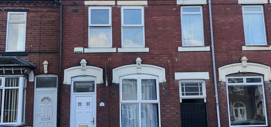 3 bed terraced house to rent