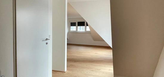 Charmante 4 Zimmer Dachgeschosswohnung in beliebter Wohngegend Liesing`s