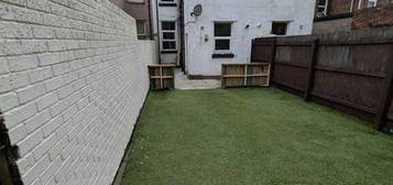 4 bedroom terraced house