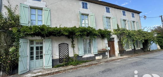 Maison de village 3 étages  à vendre, 8 pièces, 7 chambres, 222 m²