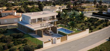 Casa / Villa T4 em Luz de 255,00 m²