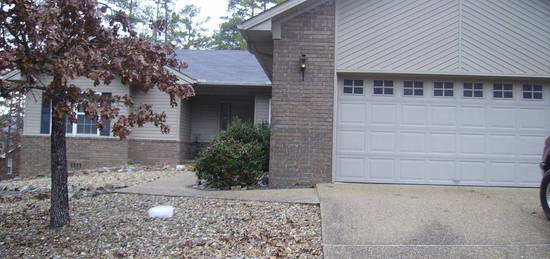 3 Rollo Ln, Hot Springs Village, AR 71909