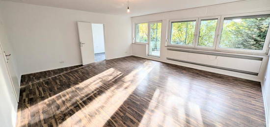 **Platz für die ganze Familie: +Balkon +frisch gestrichen +neues Badezimmer +Gäste-WC +Laminat**