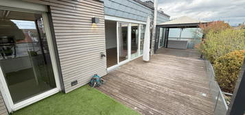 "Luxuriöses Penthouse mit Dachterasse und Fernblick"