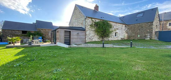 Maison en pierre à MENIL VIN en Suisse Normande