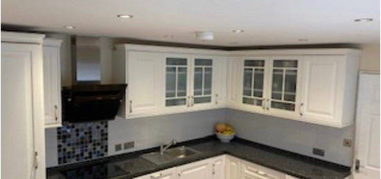 3 bed end terrace house to rent