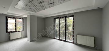 KİRALIK 3+1 SIFIR K.OTOPARKLI DAİRE ÇEKMEKÖY VİDEOLU İLAN