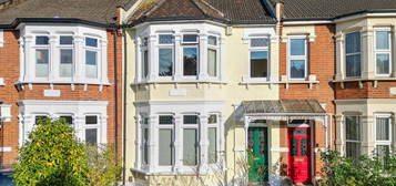 4 bed terraced house for sale