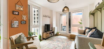 2 bed flat for sale