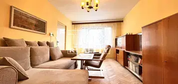 Na predaj 2-izbový byt s balkónom, Svit, 52 m2