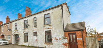 4 bed end terrace house for sale