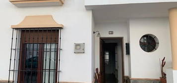 Chalet adosado en venta en calle José Palomas, 12