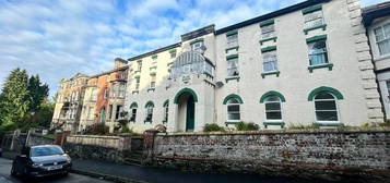 3 bedroom ground floor flat to rent