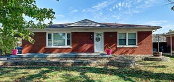 7505 Greenwood Manor Rd, Louisville, KY 40258