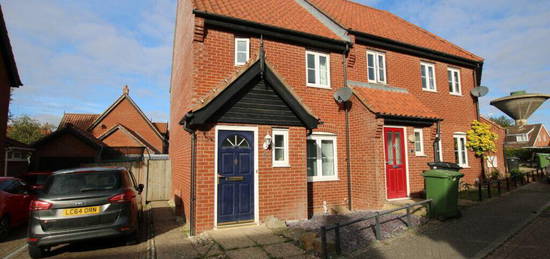 2 bedroom semi-detached house for sale