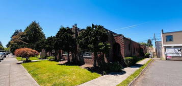 2218 Broadway St #2, Vancouver, WA 98663