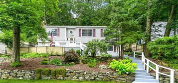 93 Beverly Rd, Mount Kisco, NY 10549